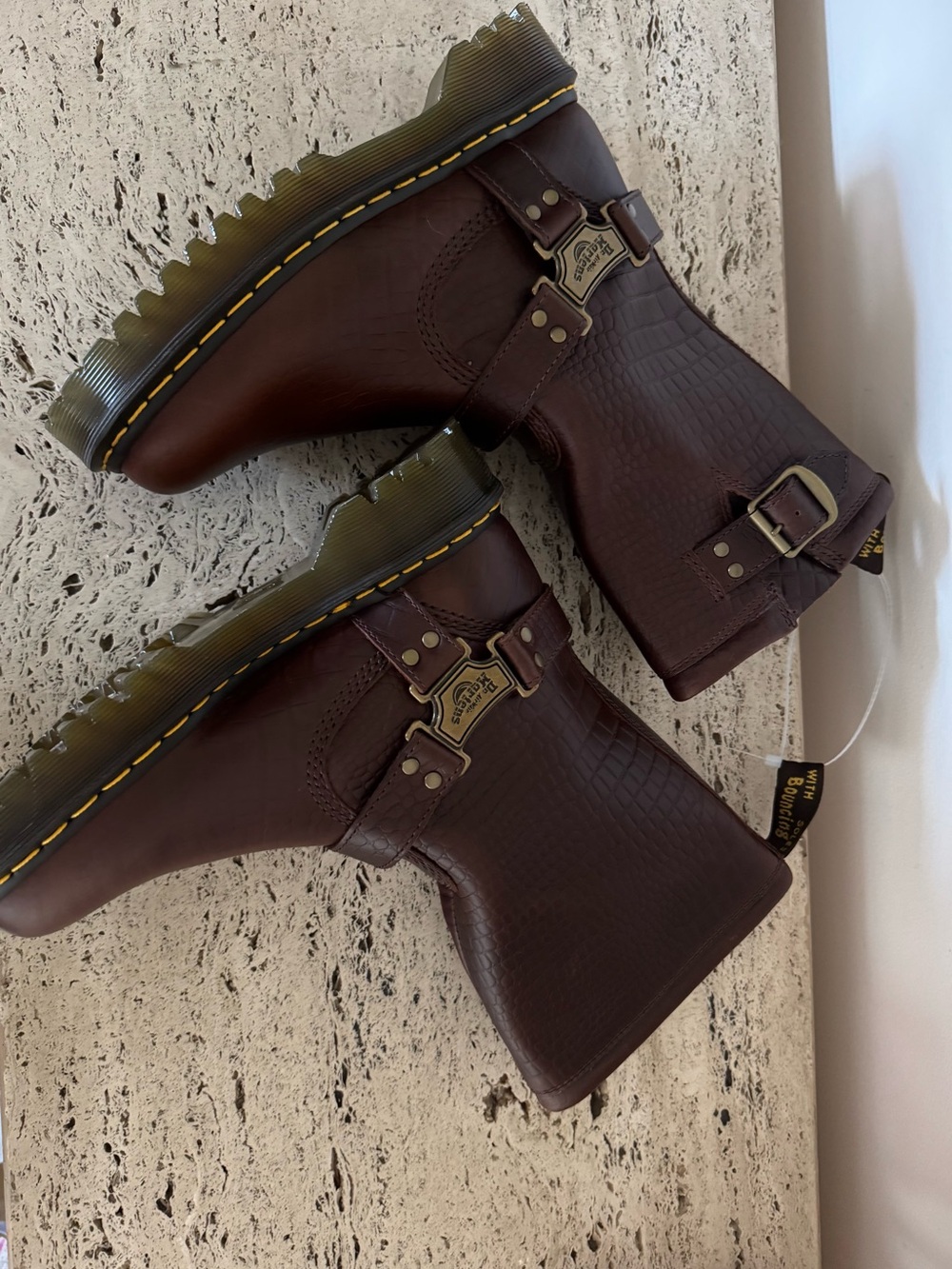 Dr Martens Anistone HI Biker Boots
Reptile Leather Embossed. MSRP $200. Size 8 - Picture 12 of 17